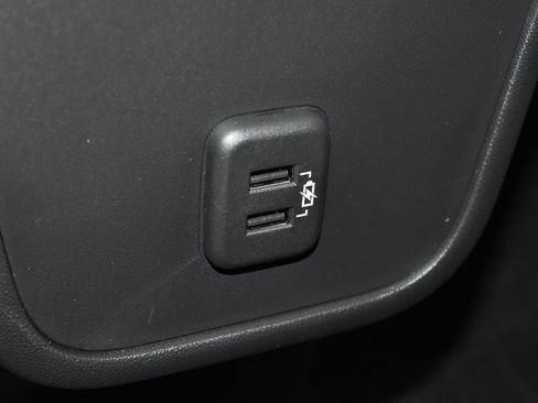 Used 2024 GMC Terrain SLT w/ Tech Package AWD/4WD image 23
