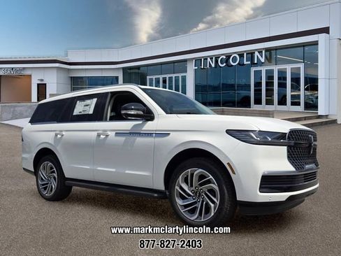 New 2027 Lincoln Navigator Premiere RWD image 5