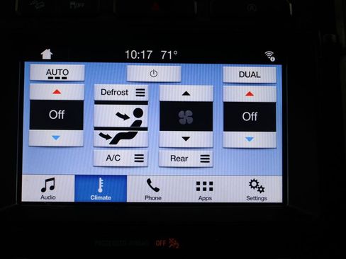 Used 2019 Ford Expedition XLT w/ Equipment Group 201A AWD/4WD image 30