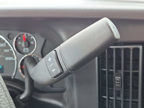 New 2026 Chevrolet Express 3500 RWD image 12