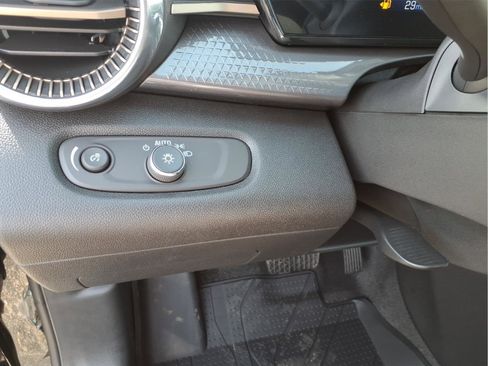 New 2026 Chevrolet Trax ACTIV w/ Driver Confidence Package FWD image 16