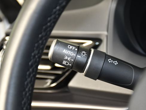Certified 2025 Acura RDX SH-AWD image 22