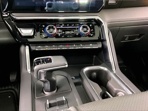 Certified 2024 GMC Sierra 1500 Denali w/ Denali Reserve Package AWD/4WD image 9