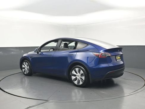 Used 2021 Tesla Model Y Long Range AWD/4WD image 6