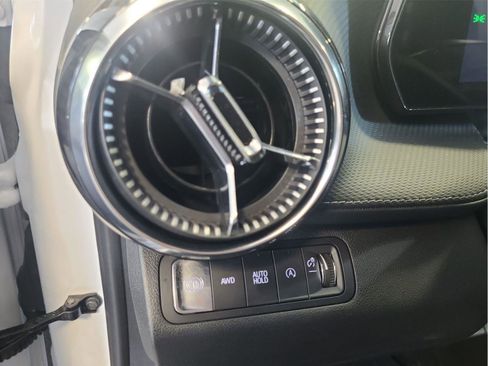 Used 2025 Chevrolet Equinox LT image 24