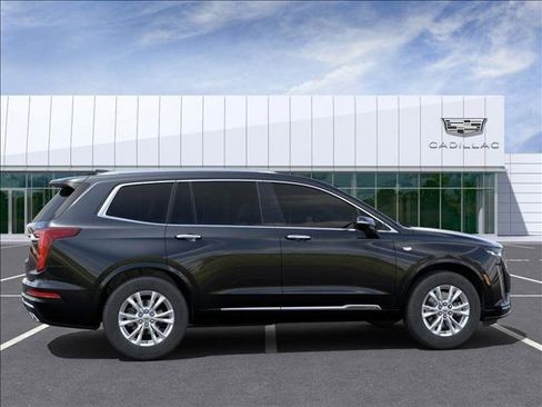 New 2025 Cadillac XT6 Luxury image 5