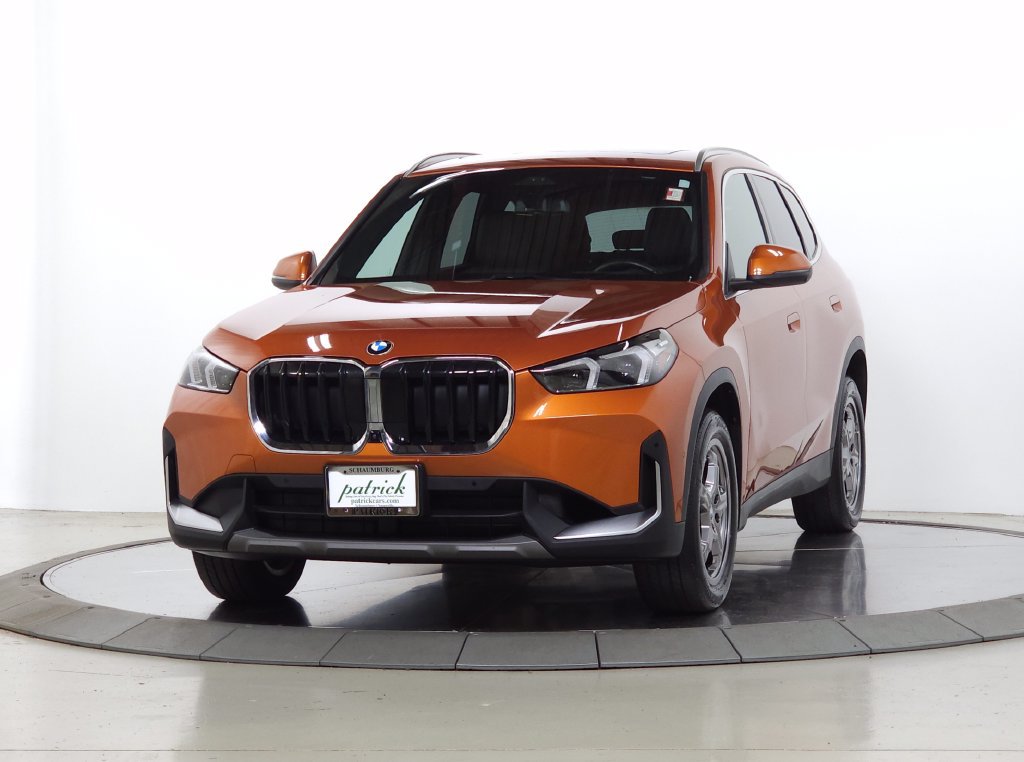 Used 2023 BMW X1 xDrive28i w/ Premium Package AWD/4WD image 3