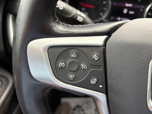 Used 2022 GMC Terrain SLT w/ LPO, Floor Liner Package AWD/4WD image 11