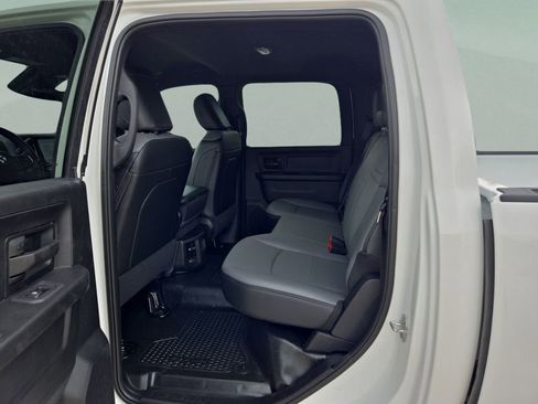 New 2026 RAM 2500 Tradesman w/ Commercial Features Package AWD/4WD image 17