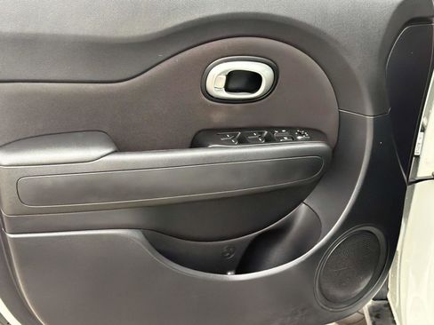 Used 2016 Kia Soul w/ Option Group 020 image 21