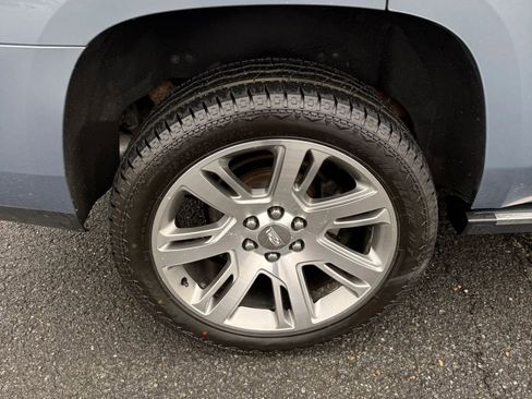 Used 2016 Cadillac Escalade Premium image 11