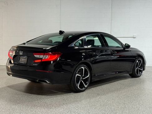 Used 2018 Honda Accord Sport image 6