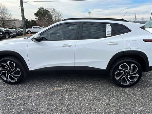 New 2026 Chevrolet Trax RS w/ Driver Confidence Package image 8