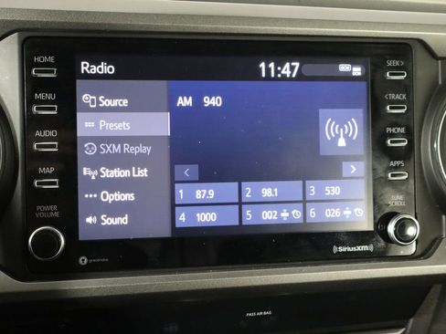 Used 2020 Toyota Tacoma SR5 image 31