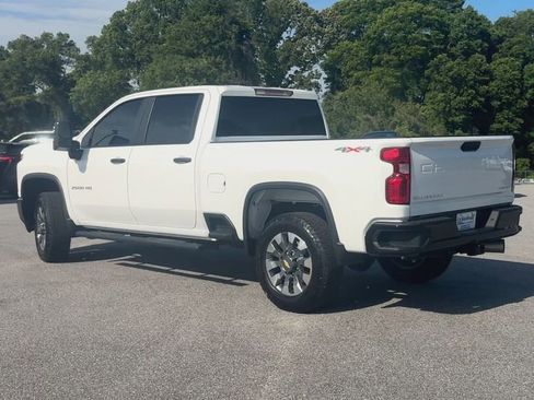 Certified 2023 Chevrolet Silverado 2500 Custom w/ Custom Value Package image 2