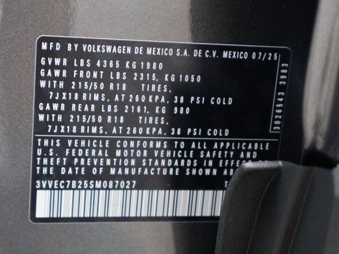 Certified 2025 Volkswagen Taos SE FWD image 27