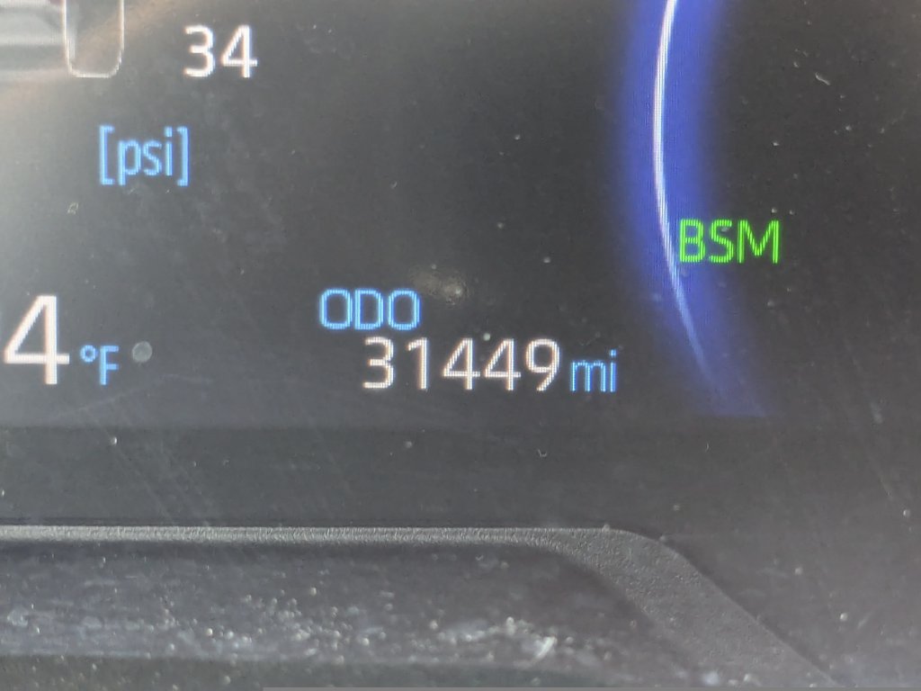 Used 2024 Toyota RAV4 XLE AWD/4WD image 30