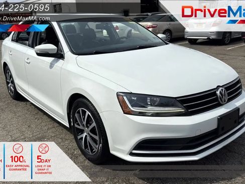 Used 2017 Volkswagen Jetta SE image 1