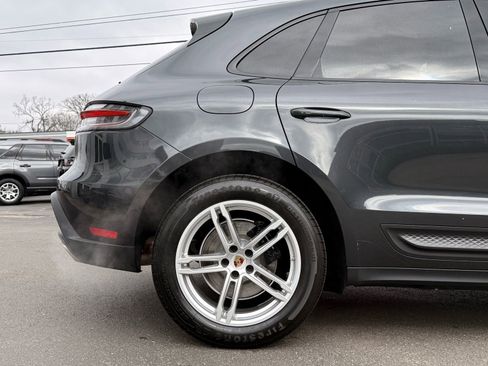 Used 2022 Porsche Macan Base image 10