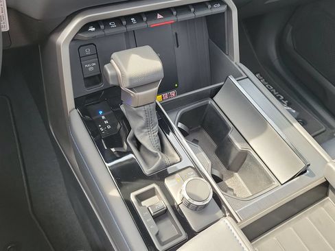 New 2026 Toyota Tundra Platinum AWD/4WD image 18
