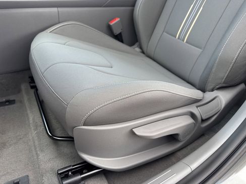 New 2026 Hyundai Elantra Sport FWD image 11