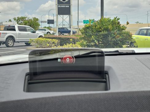 Used 2025 MINI Cooper Countryman S w/ Comfort Package Max image 27