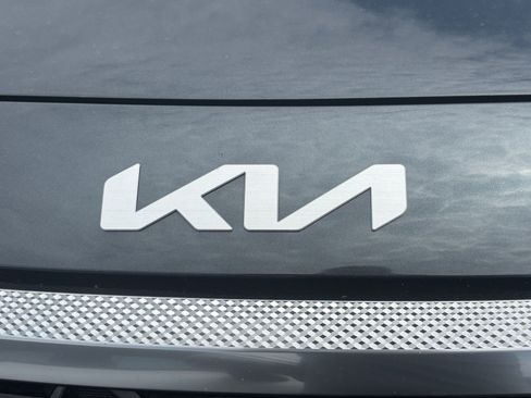 Certified 2024 Kia Seltos S FWD image 9