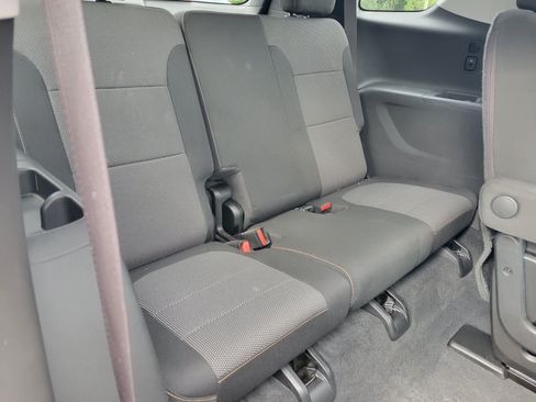 Certified 2019 Chevrolet Traverse LT FWD image 34