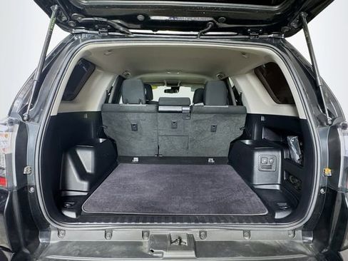 Used 2022 Toyota 4Runner SR5 image 28