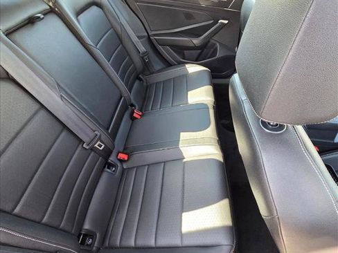 Used 2024 Volkswagen Jetta SE FWD image 18