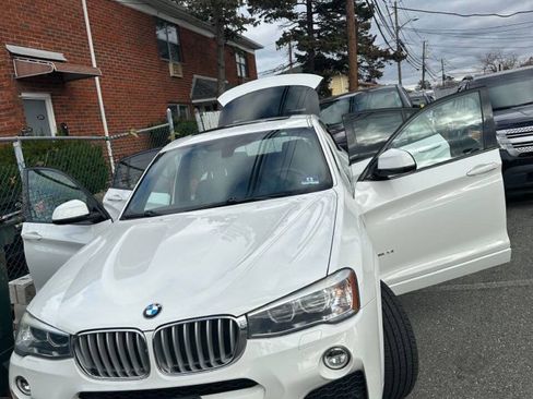 Used 2016 BMW X4 xDrive28i w/ Technology Package AWD/4WD image 2