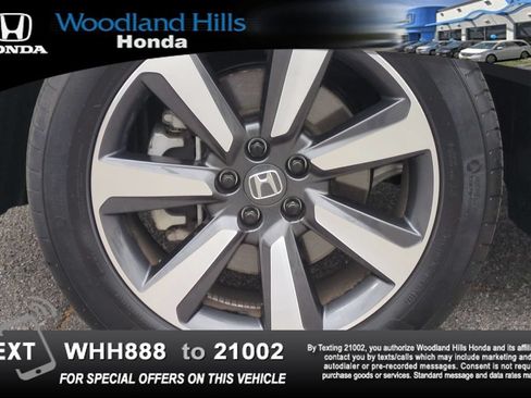 Used 2025 Honda Pilot Touring image 26