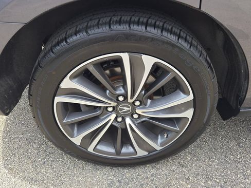 Used 2020 Acura MDX w/ Technology Package AWD/4WD image 16