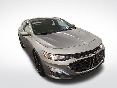 Used 2024 Chevrolet Malibu LT w/ Sport Edition FWD image 8