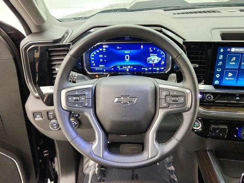 Used 2025 Chevrolet Silverado 1500 LT Trail Boss w/ Convenience Package II AWD/4WD image 29