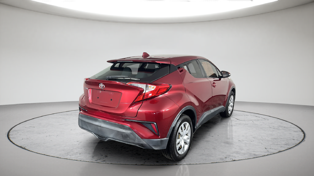 Used 2019 Toyota C-HR LE FWD image 8