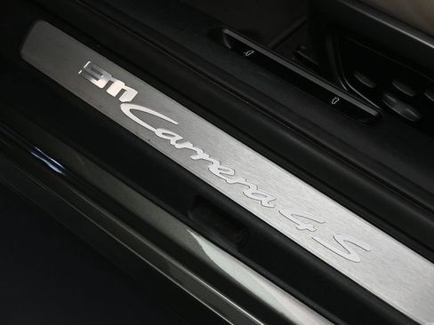 Certified 2020 Porsche 911 Carrera 4S AWD/4WD image 25