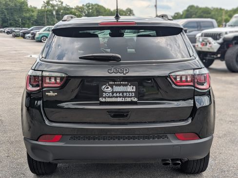 Used 2022 Jeep Compass Latitude w/ Convenience Group FWD image 8