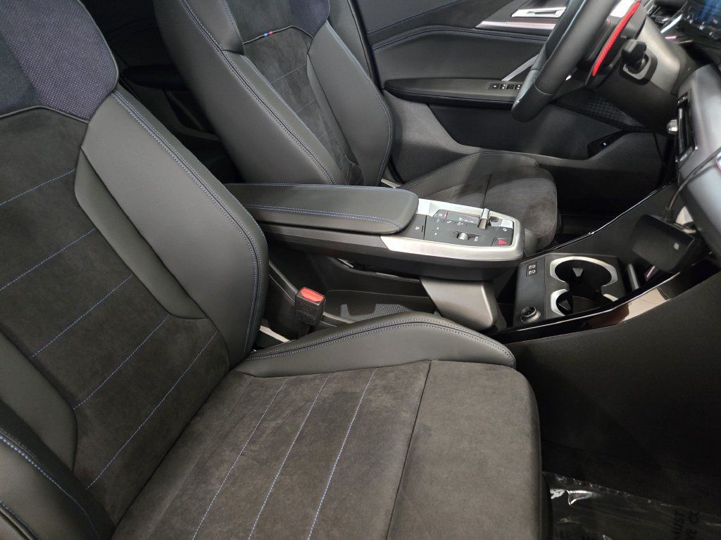 New 2026 BMW X2 M35i w/ Technology Package AWD/4WD image 7