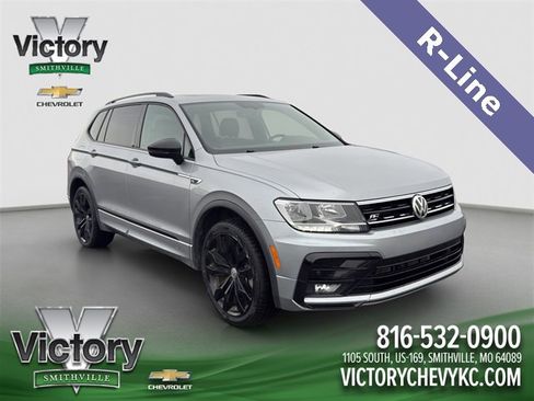 Used 2021 Volkswagen Tiguan SE R-Line image 8