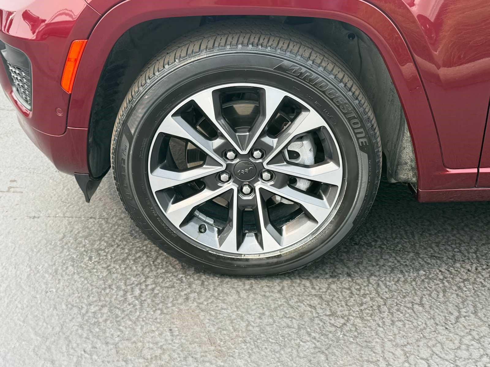 Used 2024 Jeep Grand Cherokee L Overland AWD/4WD image 10