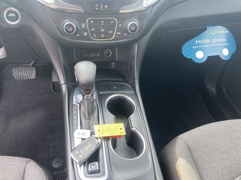 Used 2023 Chevrolet Equinox LT AWD/4WD image 18