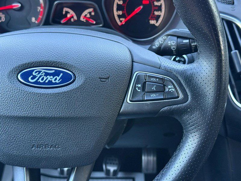 Used 2018 Ford Focus ST FWD image 15