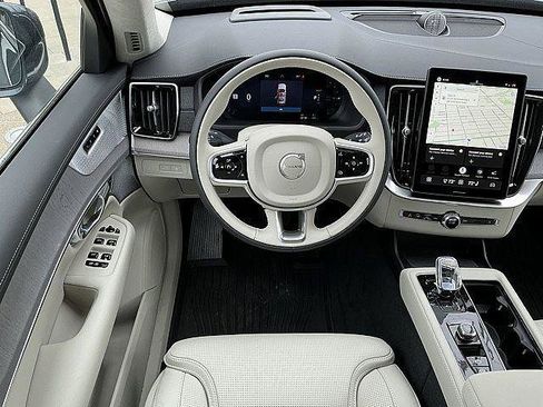New 2026 Volvo XC90 T8 Ultra w/ Lounge Package AWD/4WD image 5