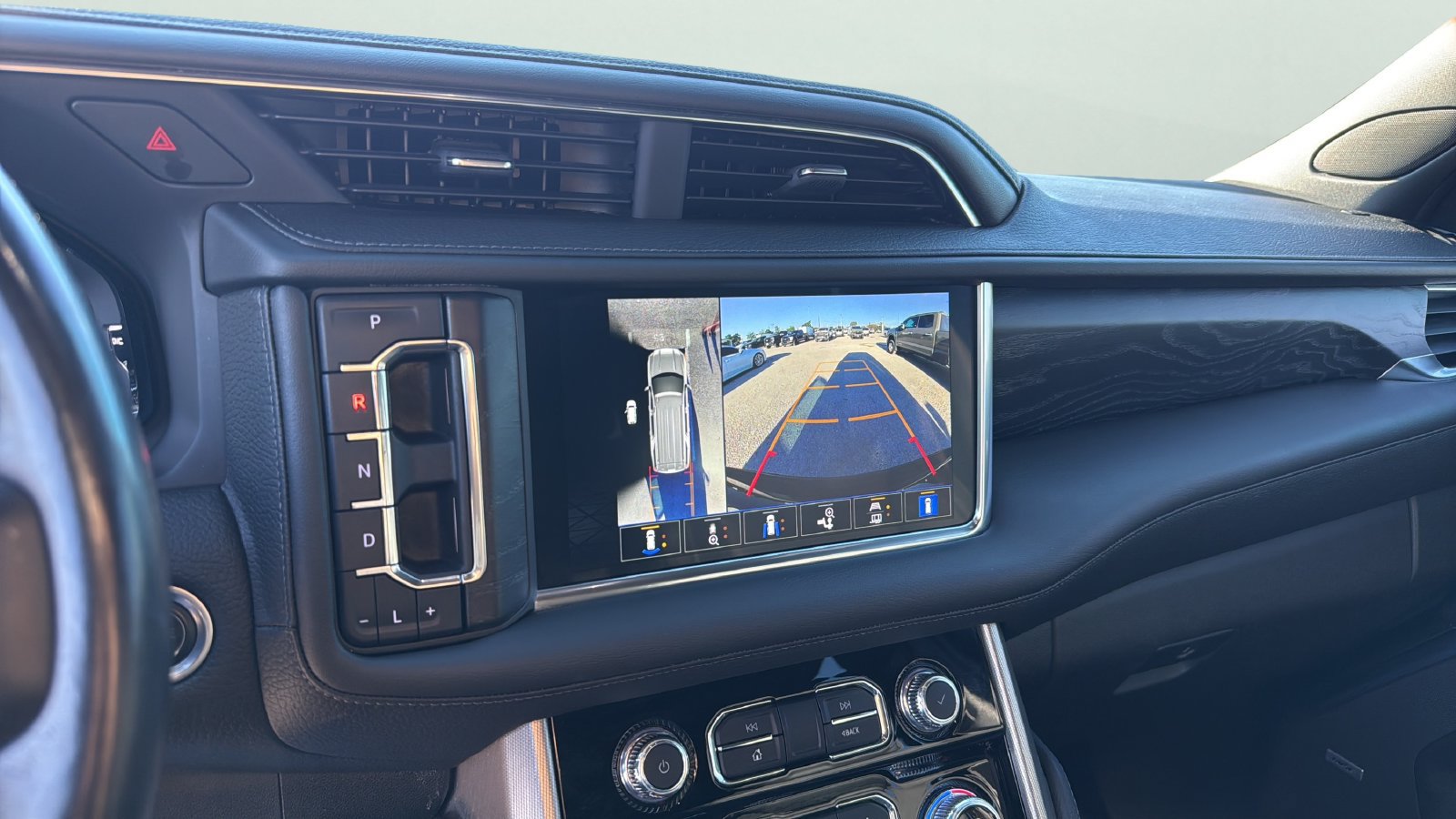 Used 2022 GMC Yukon Denali AWD/4WD image 18