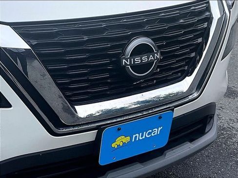 Used 2023 Nissan Rogue S AWD/4WD image 29