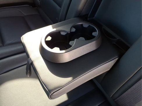 Used 2017 Chevrolet Silverado 1500 High Country image 32