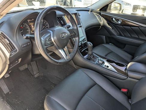 Used 2019 INFINITI Q50 Luxe w/ Essential Package (3.0T Luxe) RWD image 10