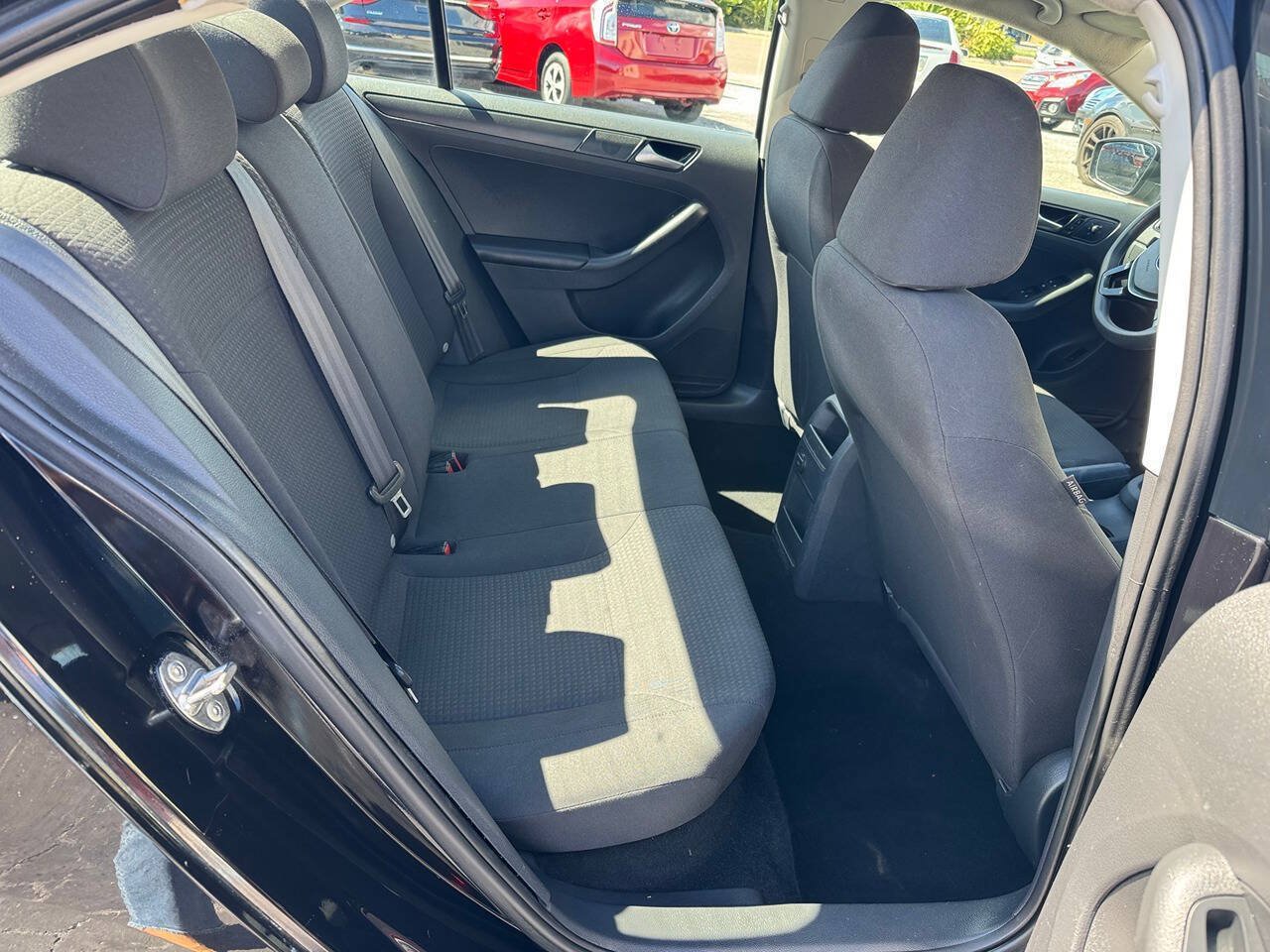 Used 2016 Volkswagen Jetta S FWD image 16
