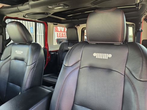 Certified 2021 Jeep Wrangler Unlimited Rubicon image 24